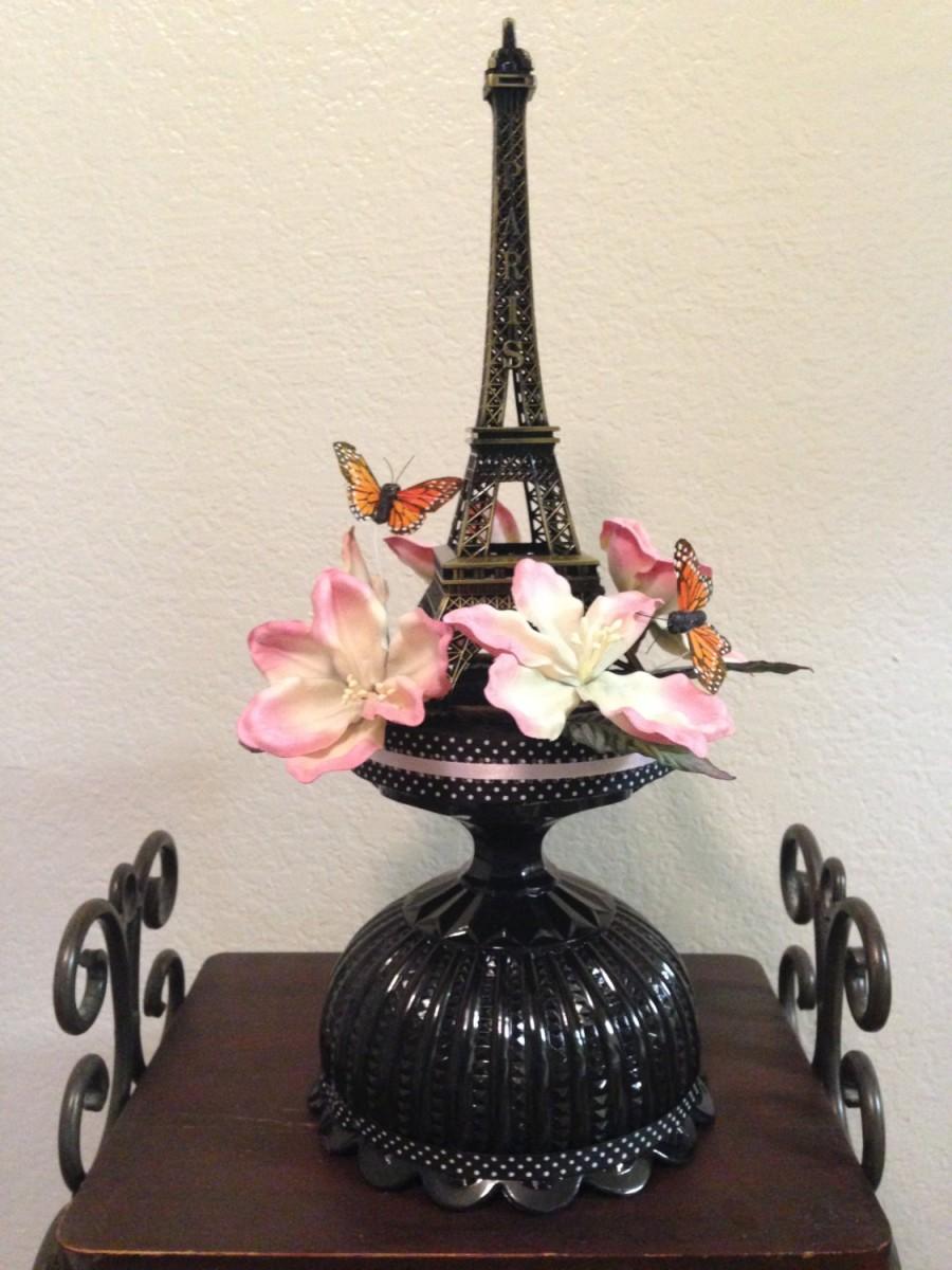 Wedding - Eiffel Tower Centerpiece with butterflies and flowers for a Paris themed party (BLACK Base)