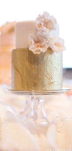 Wedding - Inspiration: Gold Wedding Cakes