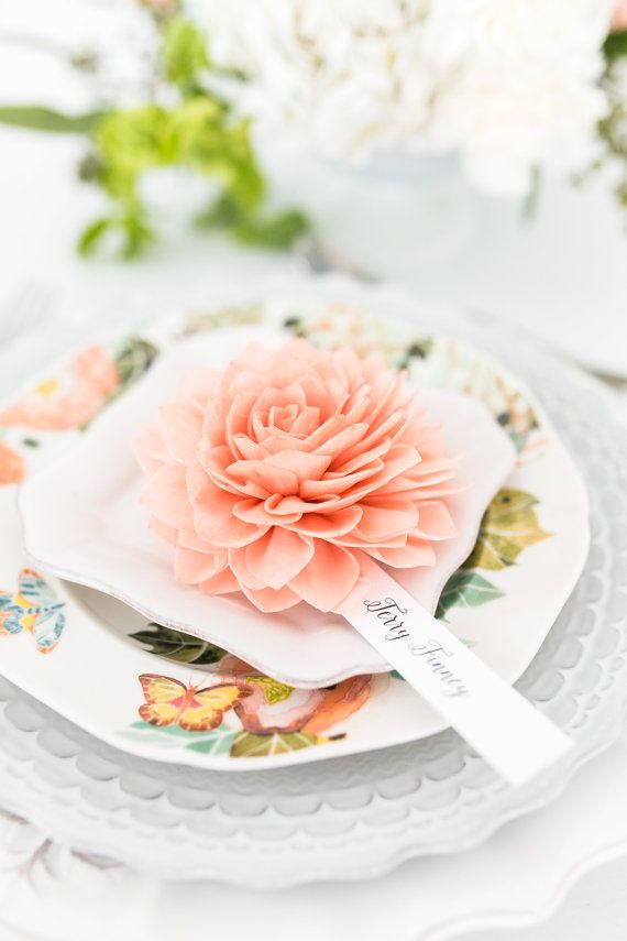 Свадьба - Coral Wedding Place Cards, Coral Place Cards, Bridal Shower Decor, Wedding Escort Cards