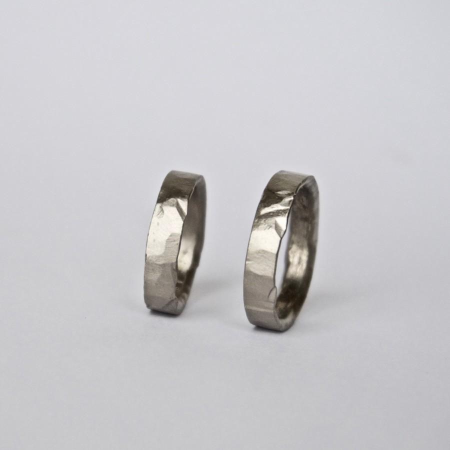 Mariage - Two Hammered Organic White Gold Rings - Wedding Ring Set - Rustic Bands  - 18 Carat - Men's Women's - Couples - Unisex - Unique
