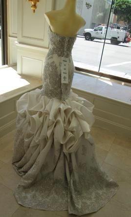 زفاف - Baracci $5,800 Size: 2 
