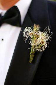 Hochzeit - Unique Wedding Boutonnieres