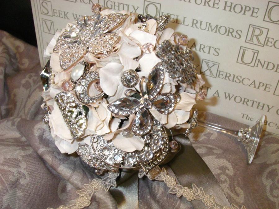 Hochzeit - TINKERBELL - Pink Grey Brooch Bridal Bouquet - TINKERBELL