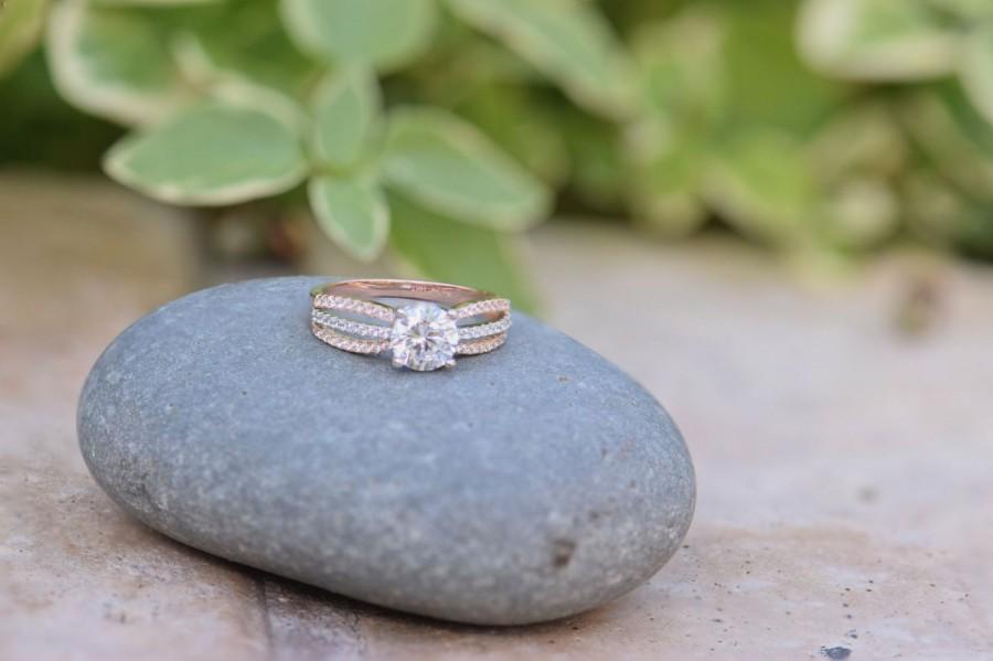 Mariage - 1.50 CT Round Cut Halo Engagement Ring Bridal band 14k Real White Rose Gold Amorphous Lab-Created diamond