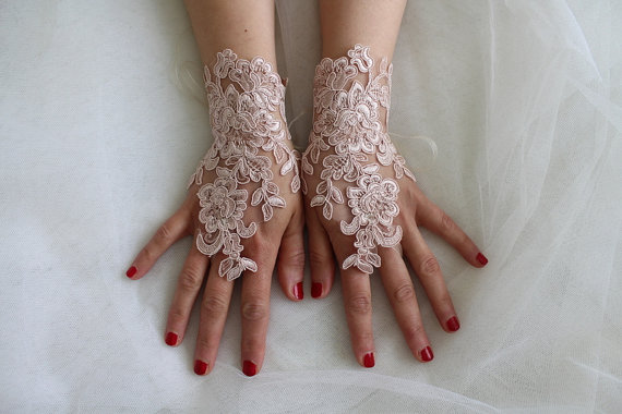 Mariage - french lace, pink lace wedding gloves, costume gloves,bridal gloves, free shipping!
