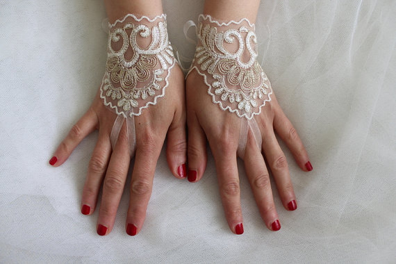 زفاف - wedding,bridal gloves,ivory lace,custom lace style,french lace,Free shipping.