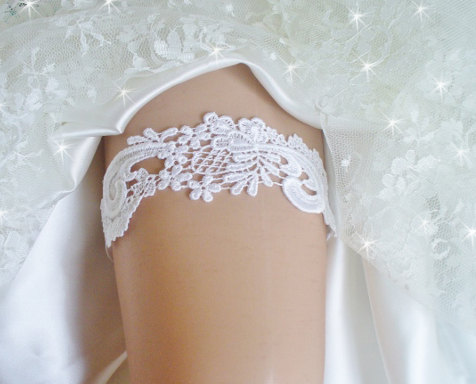 Hochzeit - Wedding Garter- White Venise Lace Bridal Garter- White Garter Belt-Wedding Garder