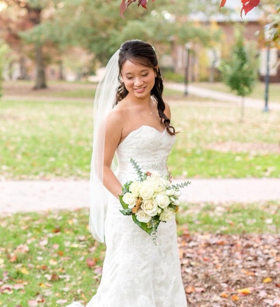 Mariage - Ivory wedding veil, fingertip length veil, white wedding veil