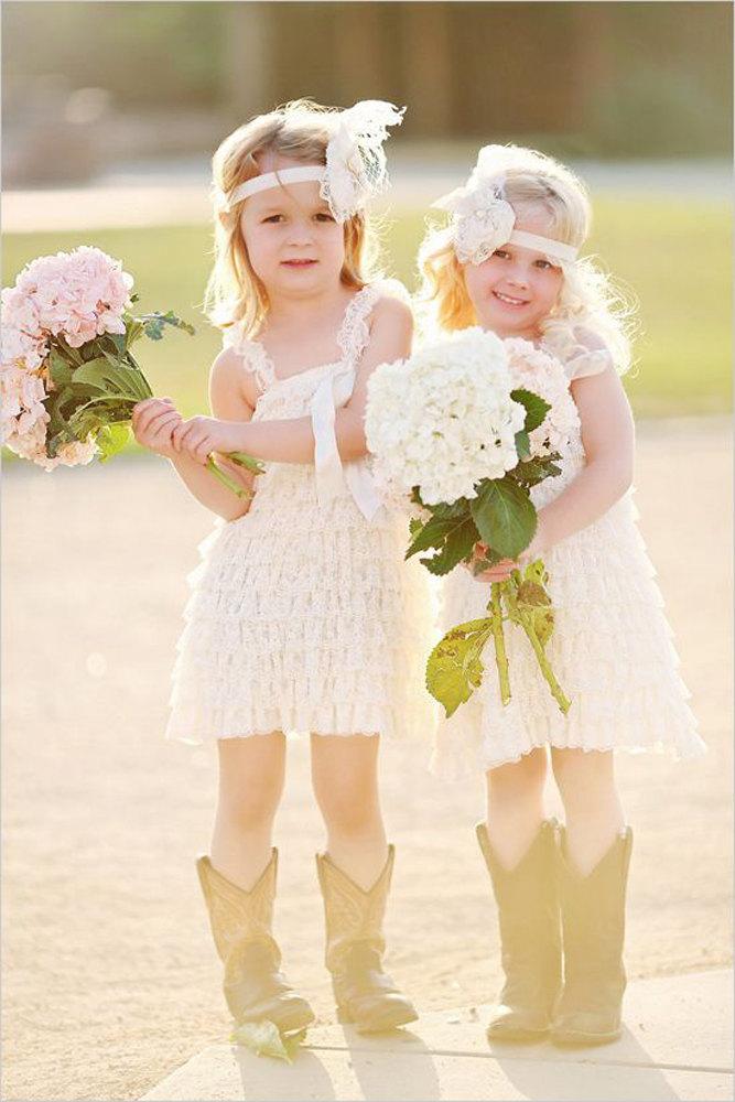 Mariage - Ivory Lace Rustic Flower Girl Dress, Petti lace dress, girl dress, white pink gray lace dress, vintage dress, baby girl dress, photo prop