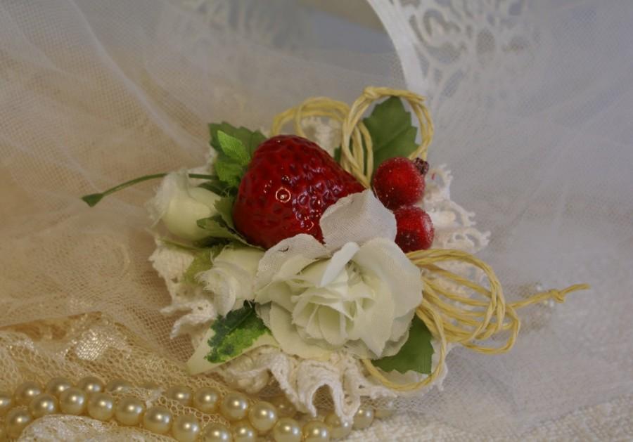 Hochzeit - Fruits Hair Clip Rockabilly Fascinator  Flower Strawberry Hair Accessories Burlesque Tutti Fruit
