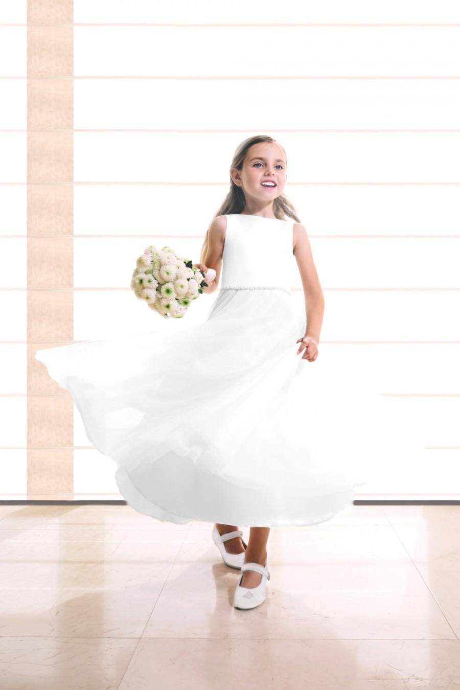 Hochzeit - Flower girl dress o First Communion dress/Vestido de comunión o arras