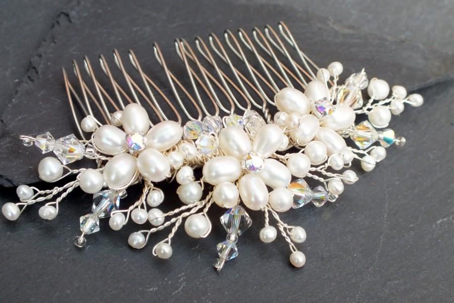 Свадьба - Pearl bridal hair comb, bridal accessory, wedding hair,natural pearl hair piece, white,ivory,silver,