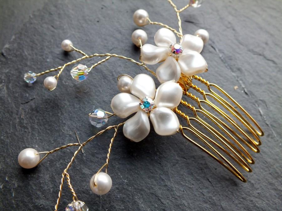 Wedding - Pearl Bridal Hair Comb, swarovski pearl and crystal flower headdress accessory, floral bridesmaid,bride,white,ivory,silver,