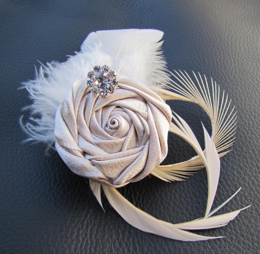 Hochzeit - Bridal Fascinator, wedding hair piece - Champagne Satin rosette with Ivory goose feathers and rhinestone - Rosana