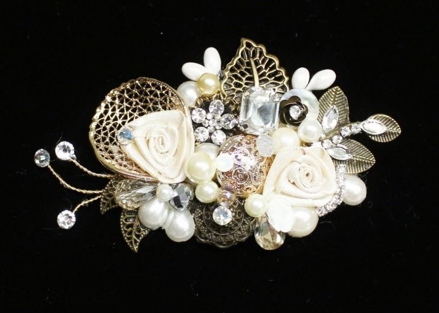 Wedding - Gold and Ivory Hair comb- Vintage Inspired Hairclip- Floral Comb- Pearl Hair Accessories- Gold Hairpiece- Bridal Hair Accessories-Hair Comb