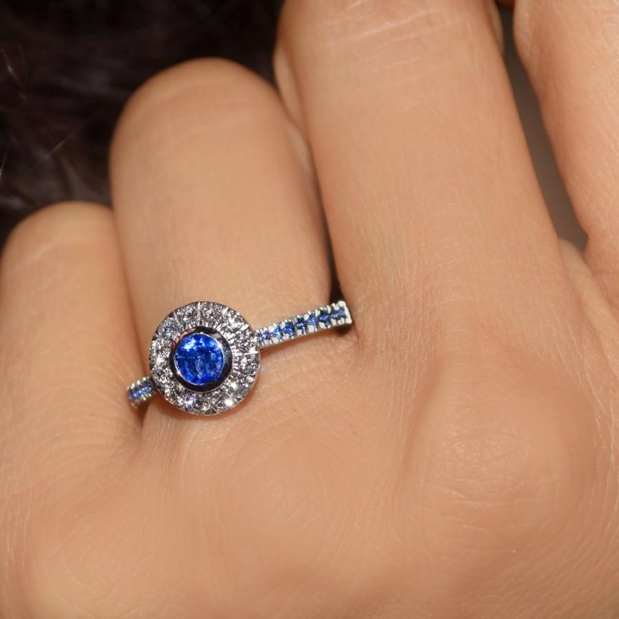 Hochzeit - Sapphire halo engagement ring
