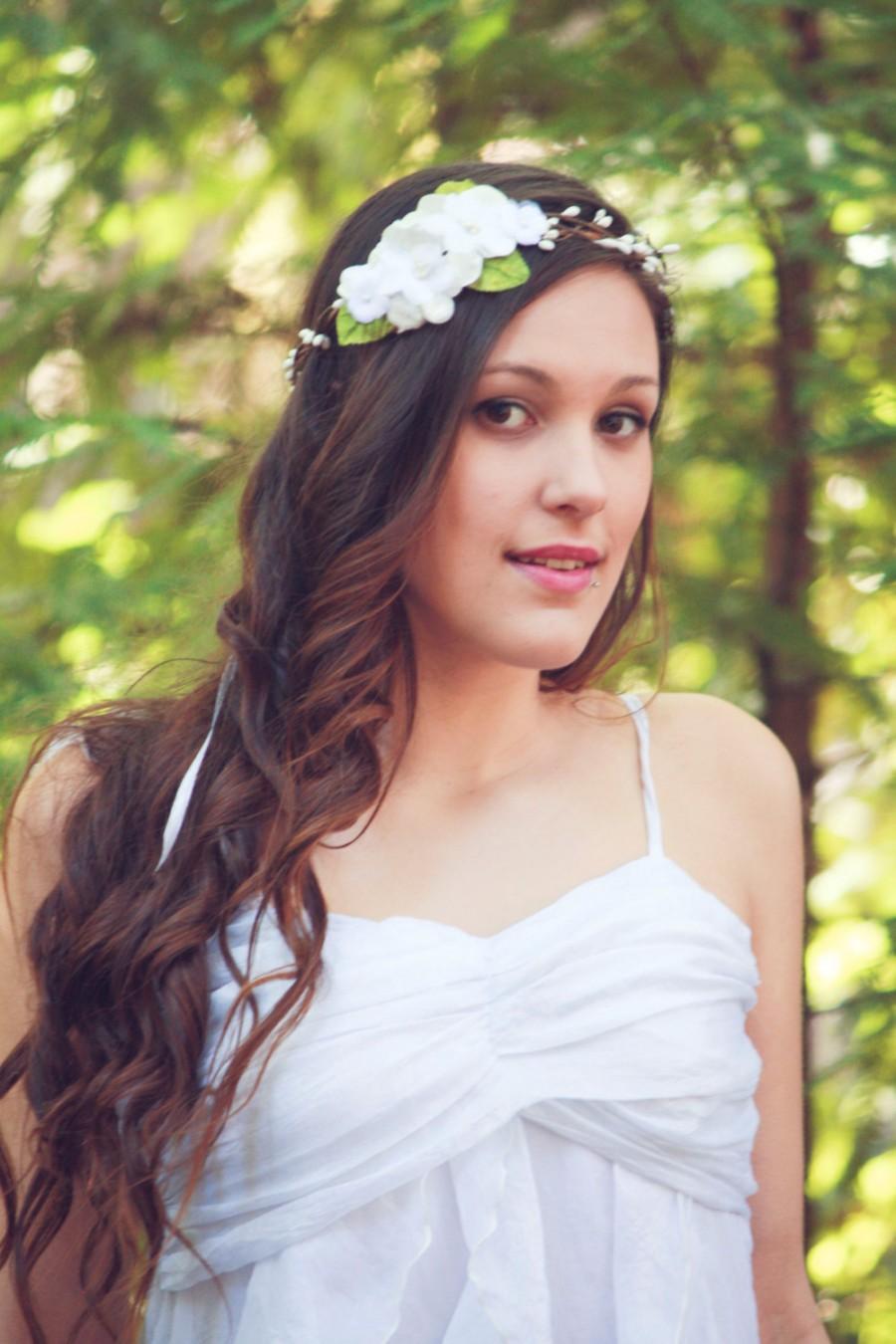 Hochzeit - white flower hair crown, bridal flower headpiece, flower hair wreath, flower crown, white wedding hair accessories