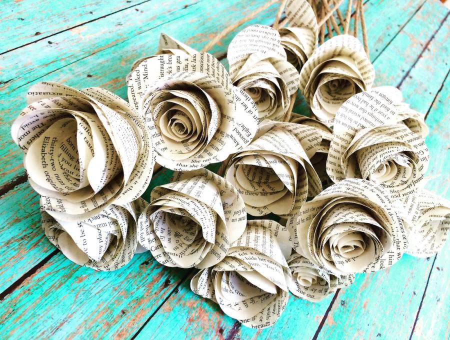Свадьба - 12 Rolled Book Page Roses