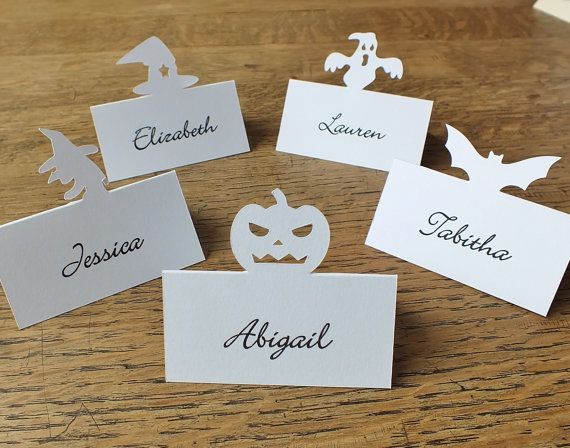 Hochzeit - Personalised Bat Place Cards, Personalized Halloween Place Cards, Table, Dinner Party, Ivory, White, Black Wedding Place Cards, Escort PC08