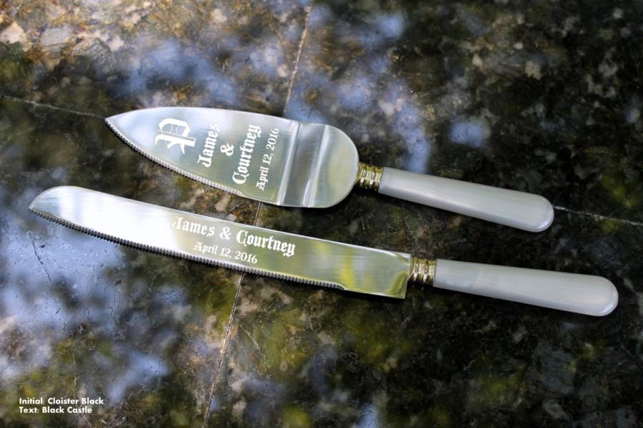 Hochzeit - Engraved Wedding Cake Knife and Bridal Server Set with Essence of Pearl and Beautiful Gold High lights