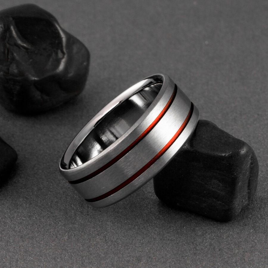 زفاف - Red Titanium Wedding Ring, Red Pinstripe Titanium Band / Unique Titanium Ring, Custom Band / Unisex Titanium Ring / Engagement Promise Ring