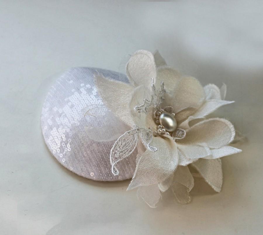 Mariage - Sparkle Bridal Hat, Ivory Sequin, Wedding Coctail Party Pillbox Hat Silk Lace Tulle Flower, Bridal Fascinator, Pearl, Sinamay Base, Handmade