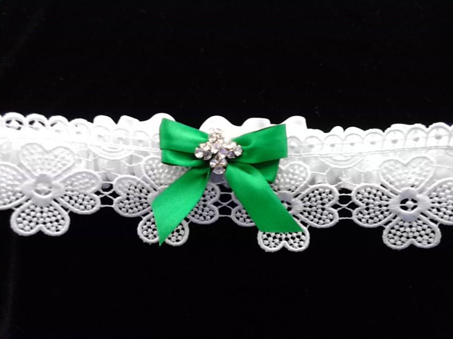 زفاف - Irish Wedding GartersCeltic Shamrock LaceGreen Celtic WeddingsSwarovski Four Leaf Clover Pendant