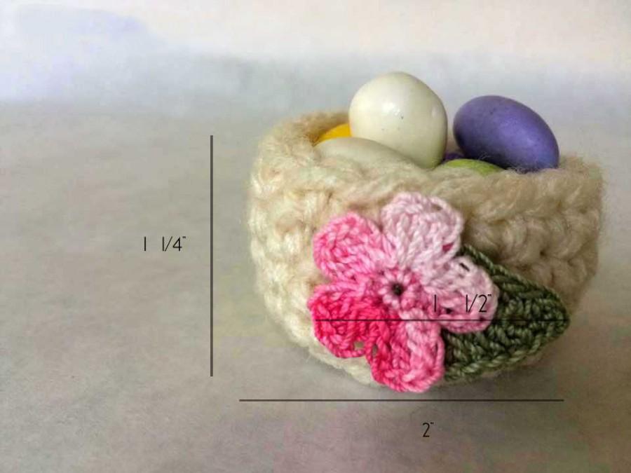 زفاف - Elegant Crochet Baskets for Reception Tables