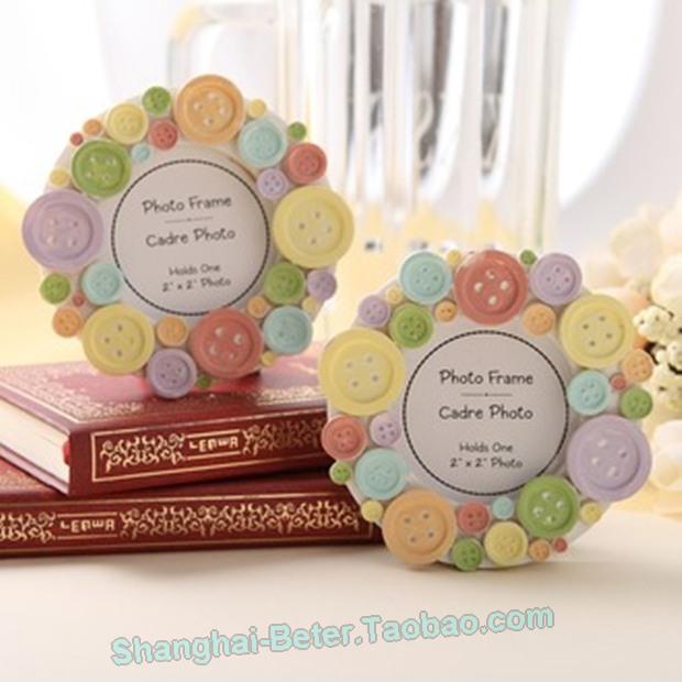 Свадьба - "Cute as a Button" Round Photo Frame  BETER-SZ021