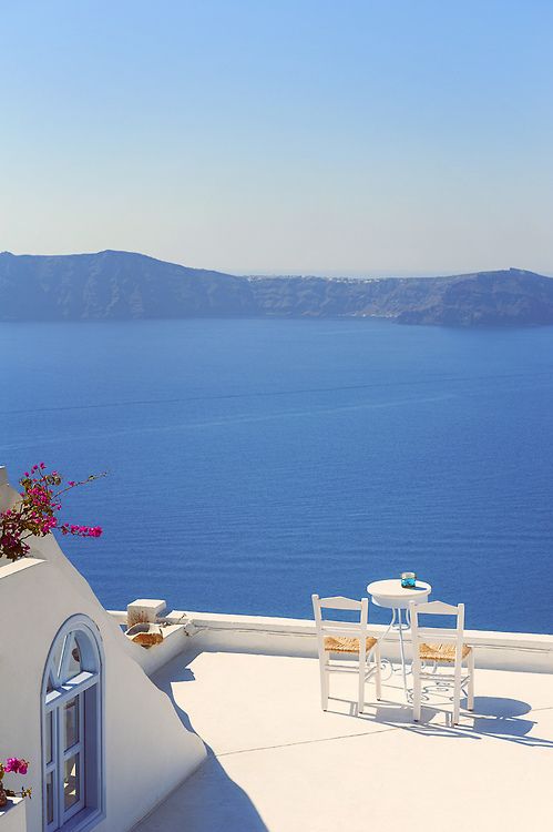 Mariage - Santorini. (by Allard Schager) - All Things Europe