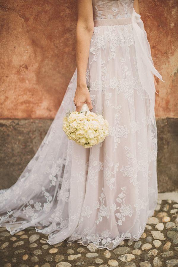 Mariage - A Heavenly Mira Zwillinger Gown For A Beautiful Lake Como Italian Wedding