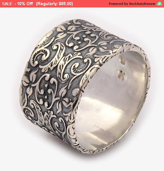 زفاف - Alternative Wedding ring, Sterling Silver band, filigree ring,Unisex band, Oxidized Floral Motif 13mm Band ,Dressing Ring ,Nature Inspired