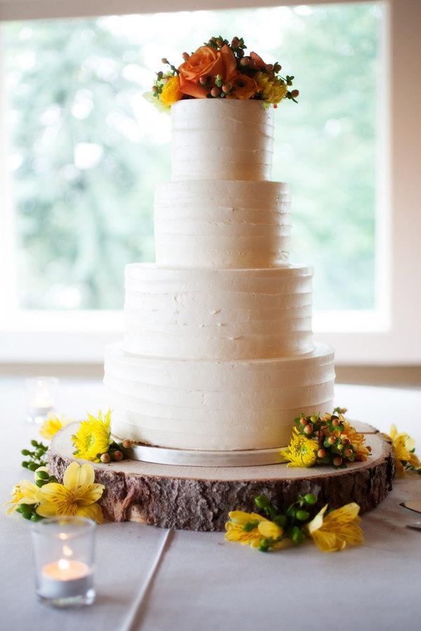 Mariage - 18" Rustic Wood Tree Slice Wedding Cake Base or Cupcake Stand for your Country Chic Event and Party