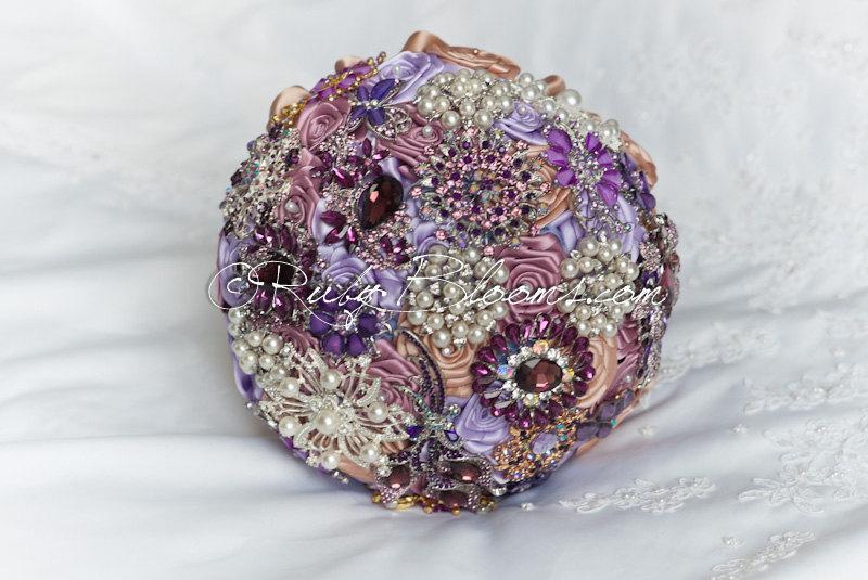 Hochzeit - Crystal Purple Lavender Wedding Brooch Bouquet."Lavender Dunes" Heirloom Purple Beige Lavender bouquet. Bridal broach bouquet, Ruby Blooms