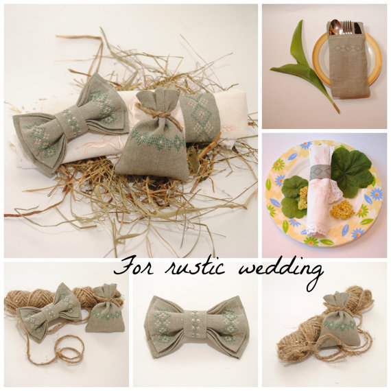 زفاف - Embroidered set for rustic wedding Set of bow tie, 10 cutlery holders, 10 favor bags, 10 napkin rings Linen Grey Chic Woodland Made to order