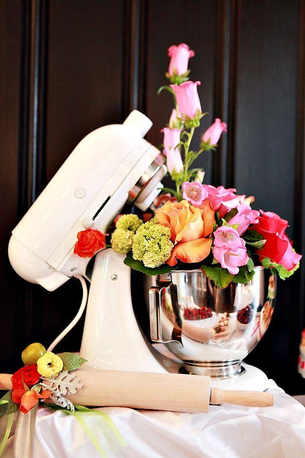 Hochzeit - Creative Kitchen Themed Bridal Shower