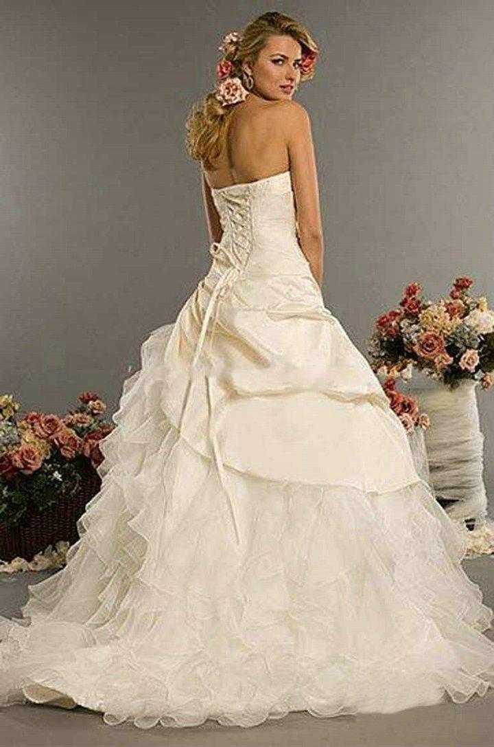 Mariage - Elegant A-Line Strapless Applique Wedding Dress