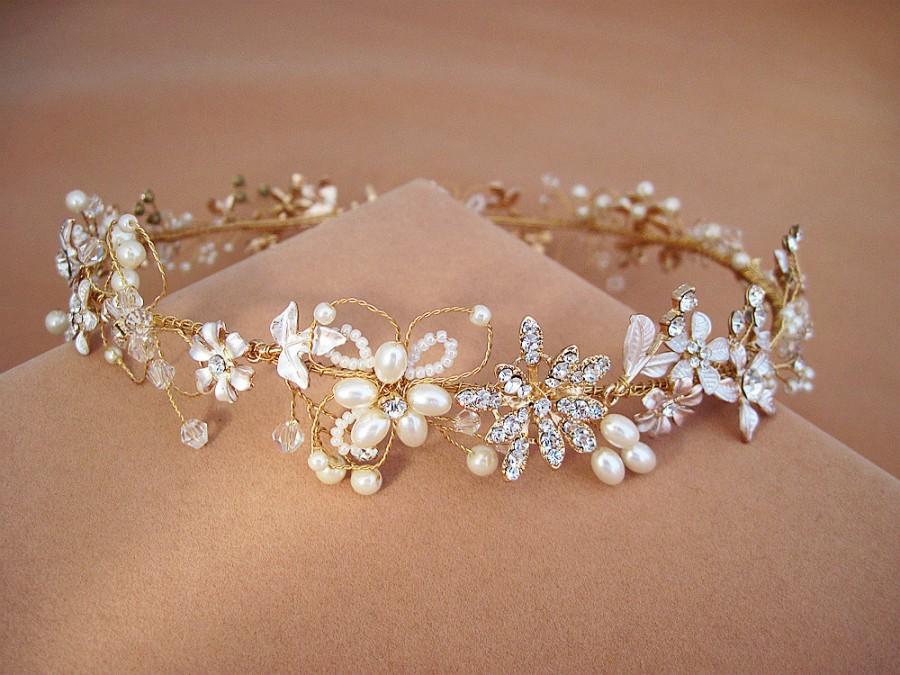 Hochzeit - Floral Bunwrap,Bohemian-inspired headpiece, Pearl& Crystal Wreath, Gold wedding tiara, Fully rounded headband, Wedding halo,  Gold