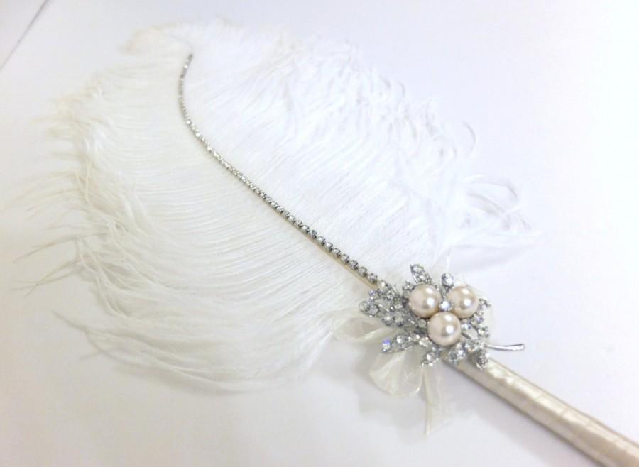 Hochzeit - Large Ostrich Feather Pen with Pearl Brooch / Ivory Feather Pen/ Wedding Signing Pen / Guest Book Pen / Wedding Reception Accessories