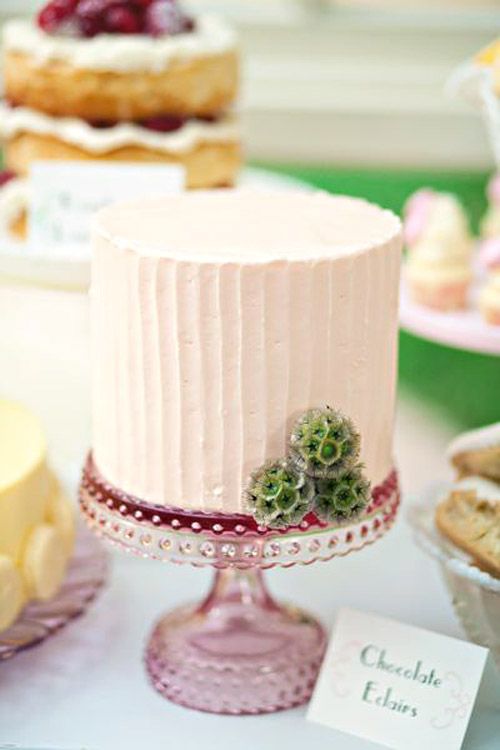 Свадьба - Colorful Wedding Cake Stands