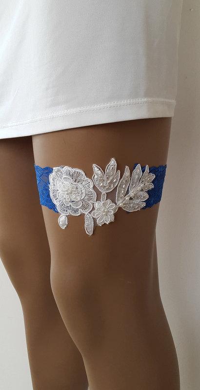 Mariage - toss garters, ivory, blue, lace, wedding garters, bridal accessores, garter suspander, free shipping!