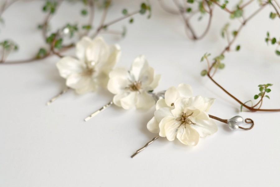 Wedding - Ivory flower clips, wedding bobby pins, floral clip set, hair pins, woodland hair clips, bridal hair accessory by Gardens of Whimsy - Diana