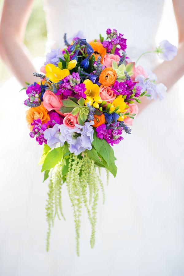 Свадьба - Colourful & Chic Outdoor Spring Texas Wedding