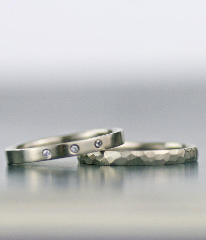 Свадьба - Wedding bands - white gold modern three diamond engagement ring -  unique 14K gold and diamond wedding ring - recycled and conflict free