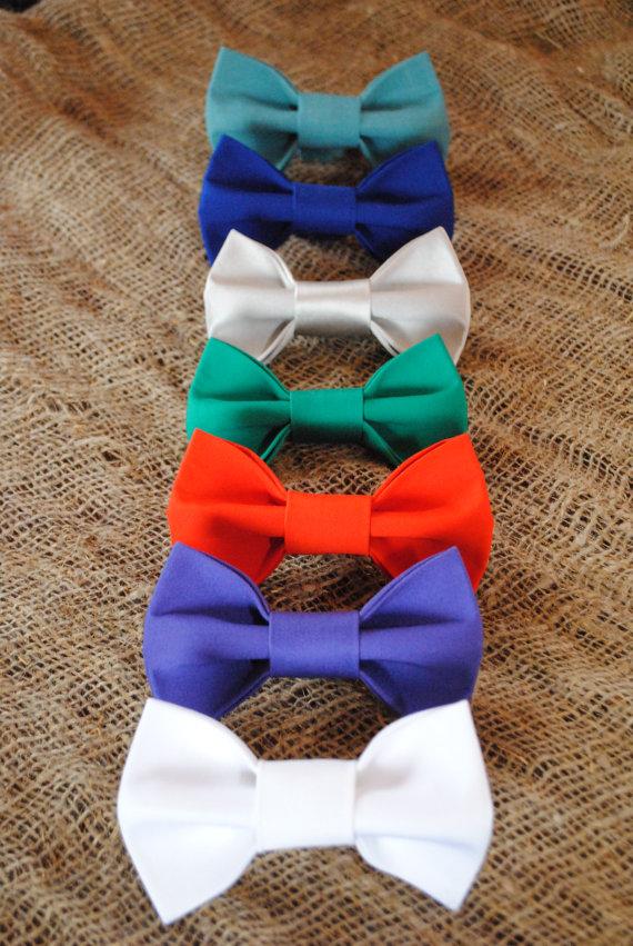 Hochzeit - Set of 7 men's bowties White Mint Turquoise Violet Electric blue Red orange Grey Green pretied bow tie Bowties Wedding party Boys bowties
