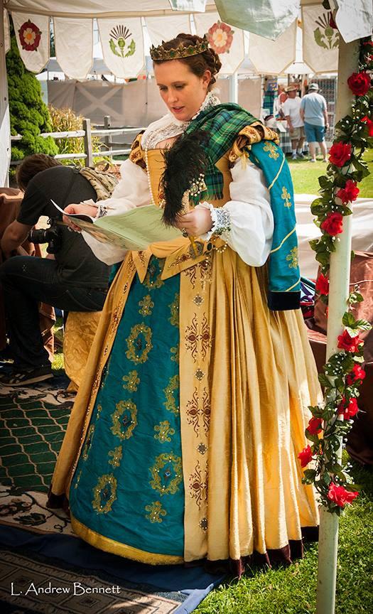 زفاف - Renaissance Dress, Tudor, Elizabethan, Costume , Bridal Gown,  (Made To Order)  LABOR FEES