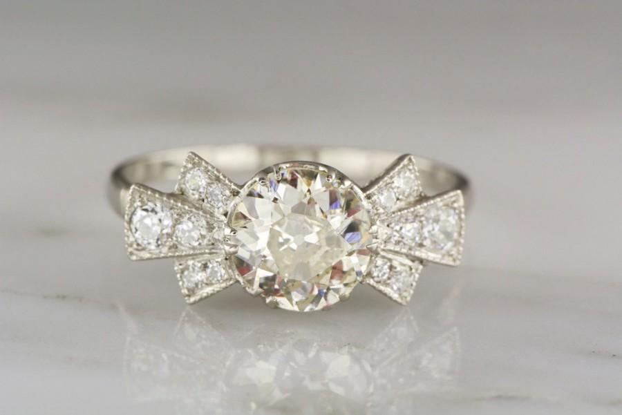 Mariage - 1.75ctw Edwardian / Art Deco Platinum Engagement Ring with 1.5ct Old European Cut Diamond Center; Single Cut Accents; Bow Motif PP234