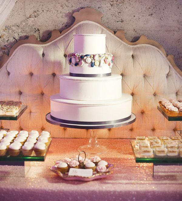 Свадьба - DREAM Bridal Event {Vintage Glam Wedding Inspiration} // Hostess With The Mostess