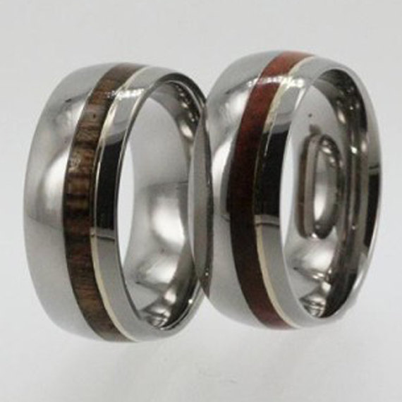 Mariage - Wedding Ring Set - Titanium ring with 14K Gold pinstripe with Bocote wood AND Titanium ring with 14K Gold pinstripe with Amboyna wood