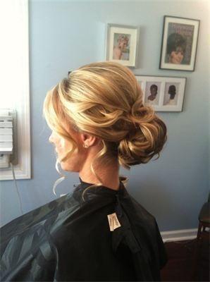 Hochzeit - Wedding Hair Updo - Hairstyles And Beauty Tips